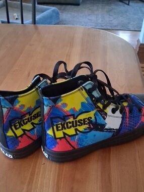 NEW Excuses Men’s High-Top Sneakers in Yellow, Blue & Pink Splash